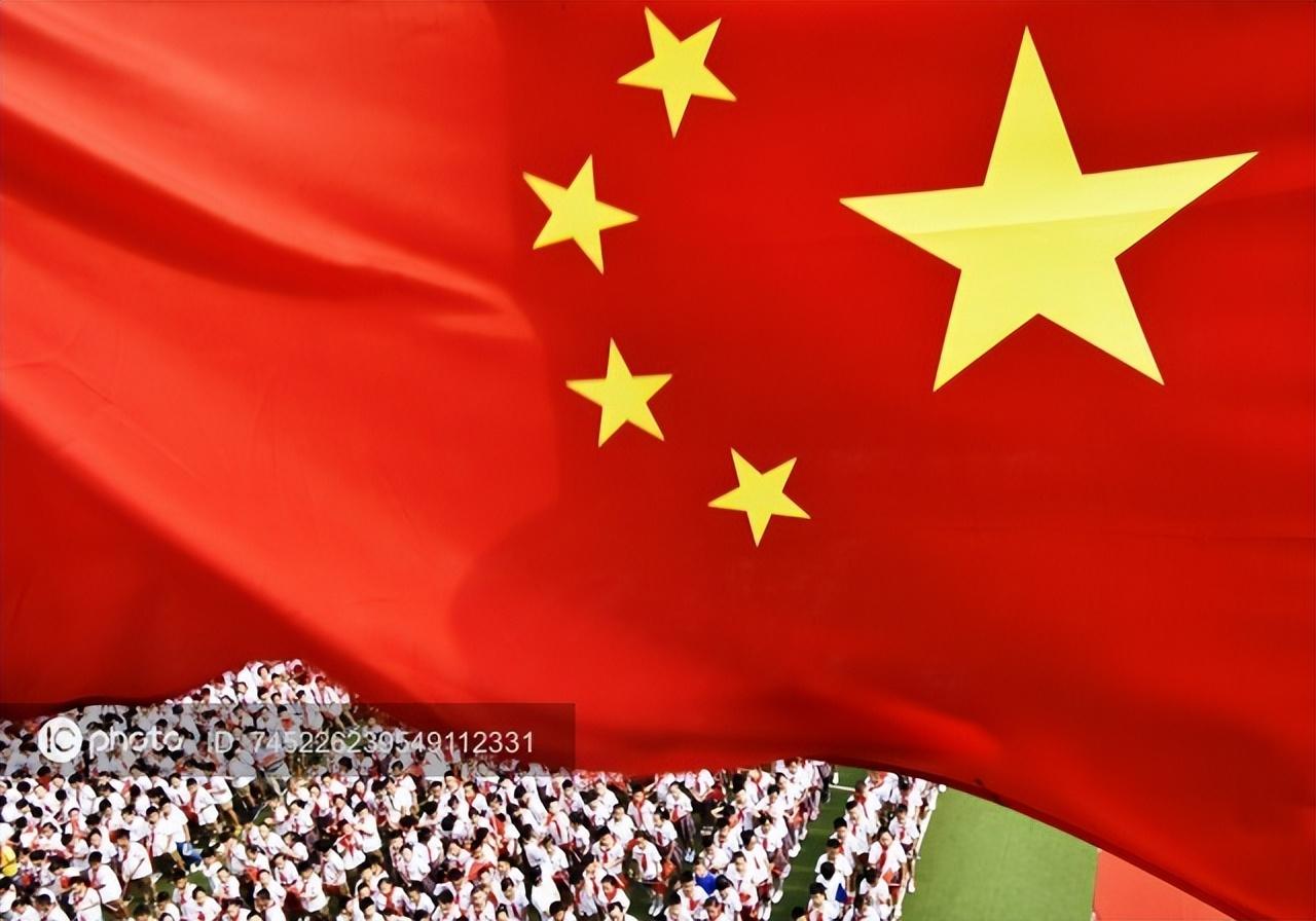 红色底图(1949年五星红旗初选) - 赤虎壹号