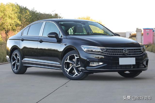 magotan大众是什么车，迈腾轴距多少米（从历史的角度还原一个真实的大众迈腾）