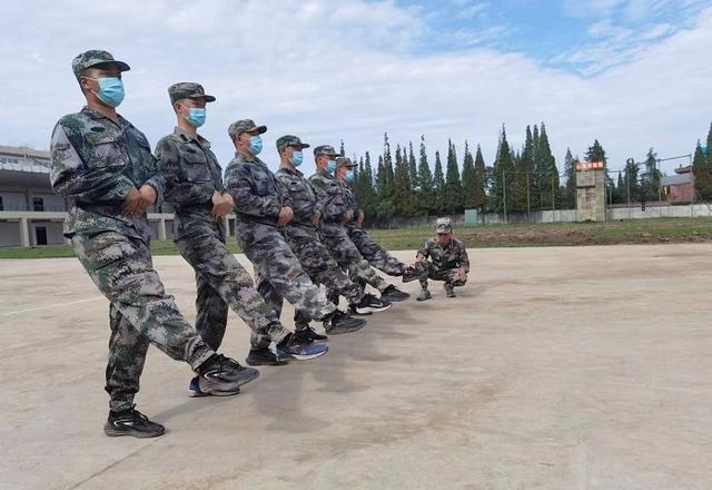 政治条件兵是指什么，政治条件兵是做什么的（助力“准新兵”走好入营第一步）