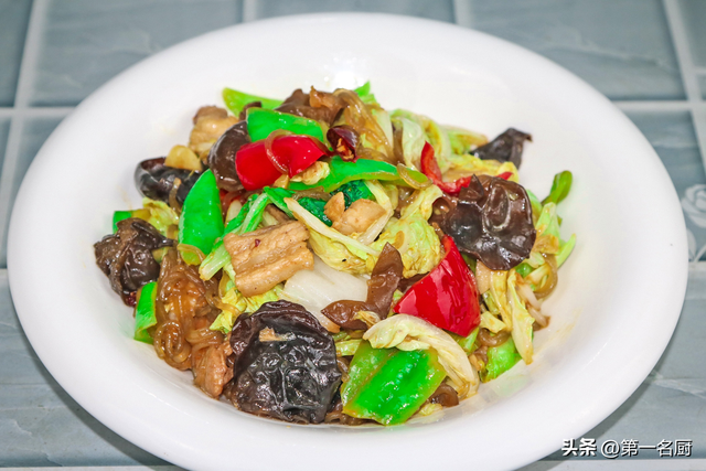 秋季吃什么菜好，秋季吃什么菜好呀（建议少吃猪肉和鱼肉）