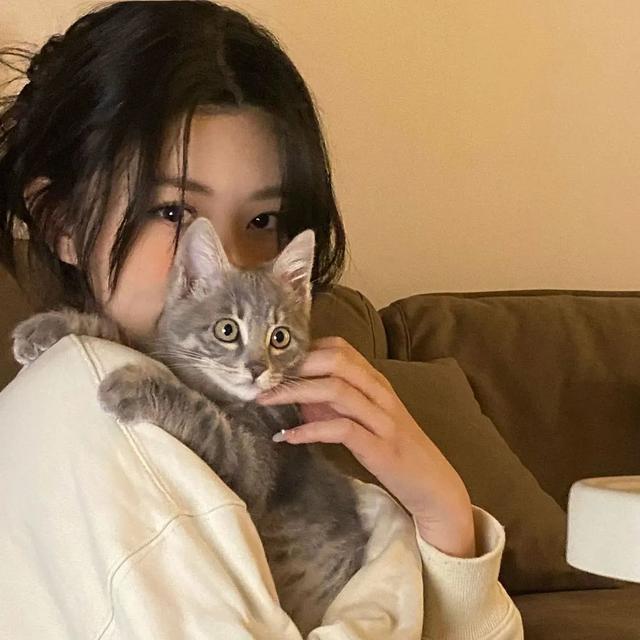 男生的手好看图片，手控头像/男生/好看的手手♡月牙儿微信（男生最心动的4种头像类型）