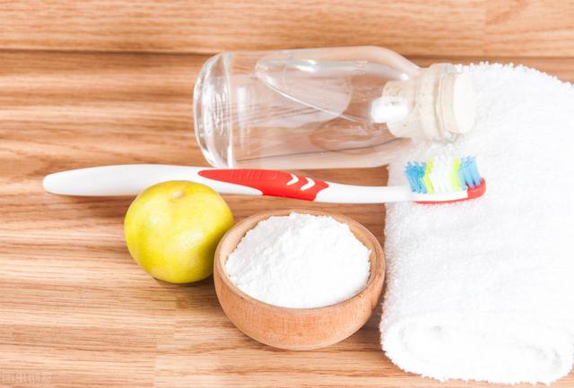 厕所有异味怎样去除，厕所臭味怎么去除（不用花1分钱就能解决卫生间难题）