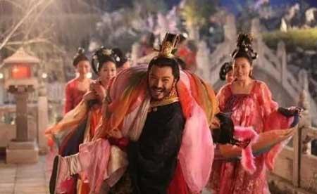 史上最荒淫的皇帝，修建裸宫让宫女穿开裆裤以便他随时淫乐