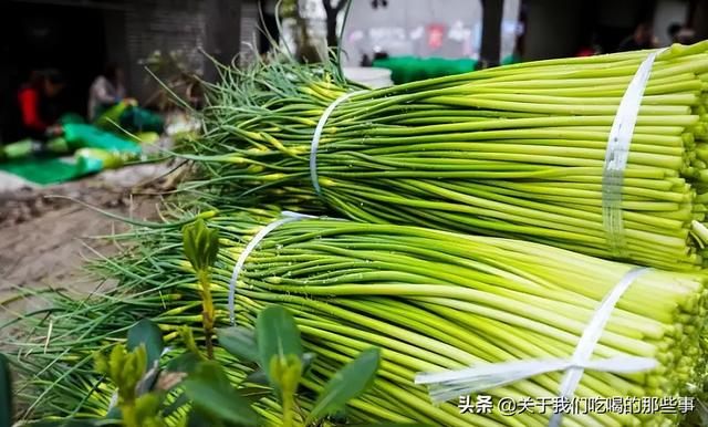 新鲜蒜苔怎么保存，新鲜蒜苔怎么保存更久（新鲜蒜薹上市了）