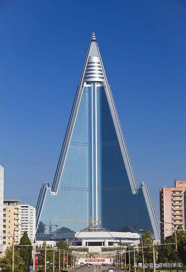世界十大建筑奇迹，全球十大建筑奇迹（重庆来福士、上海金融上榜）
