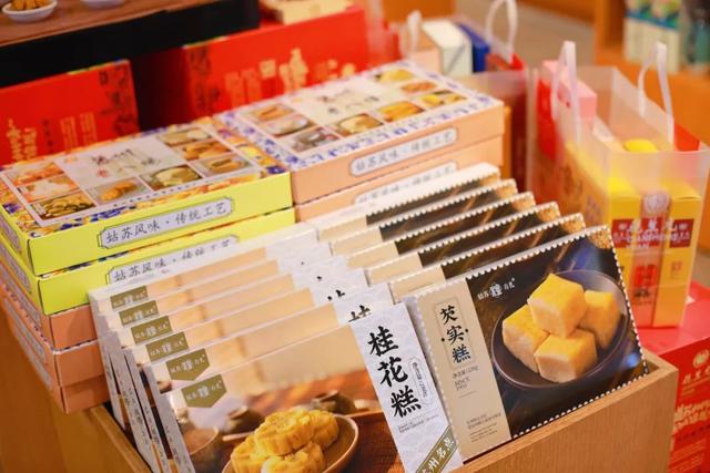 苏州旅游景点大全，苏州好玩的旅游景点（江南古镇、特色街区、绚丽之夜都在这）