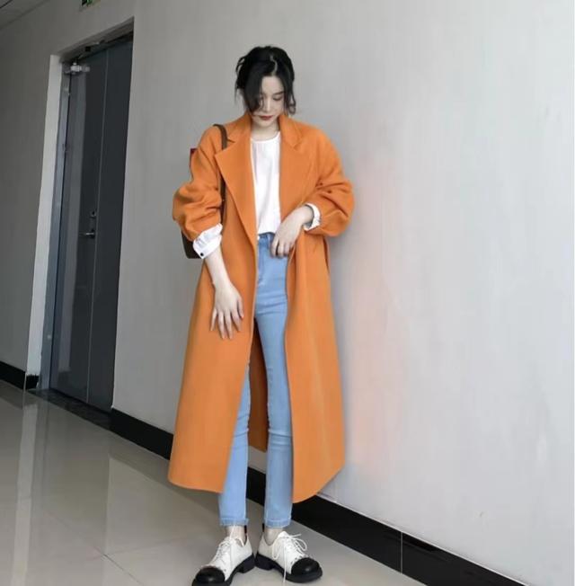 蓝色配什么颜色比较好看，天蓝色配什么颜色好看（蓝色搭配这6个颜色）