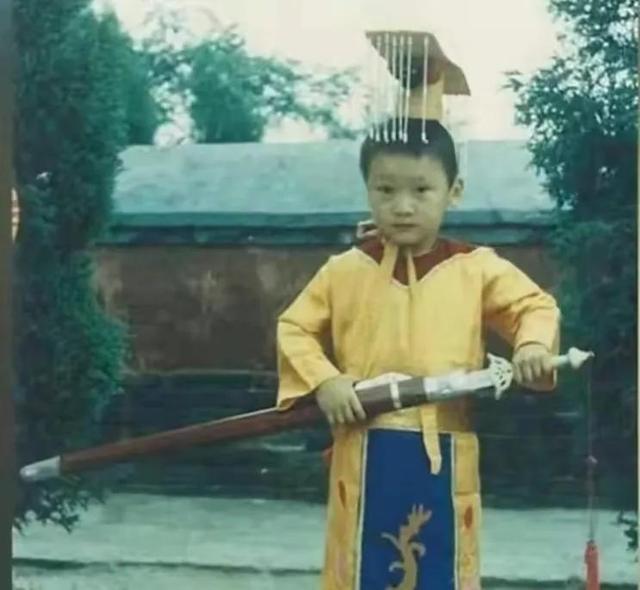 孙越为什么这么胖，孙越为什么那么胖（养大象、说相声只是爱好）