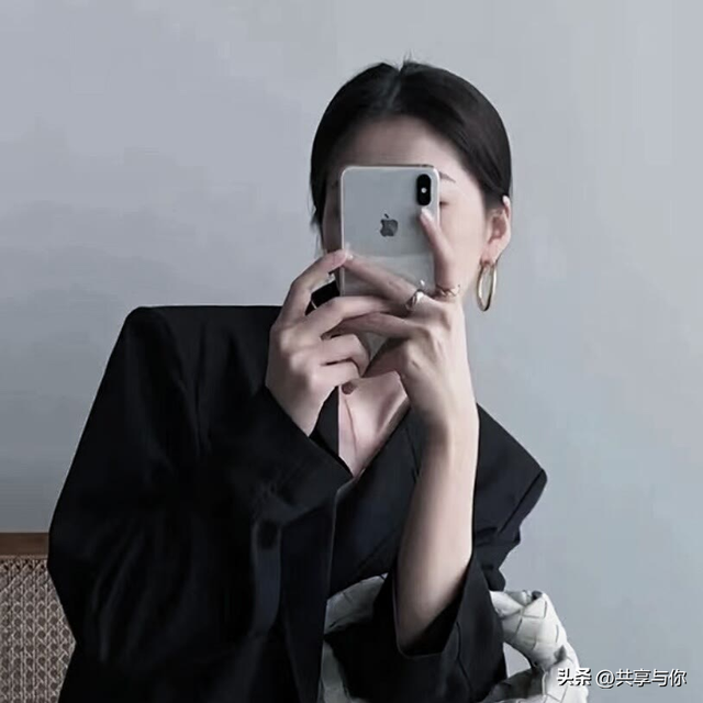 酷酷的图片女高冷，酷酷帅气的女生头像 一点点高冷呐微信（黑色系背影高冷霸气冷淡女生头像）