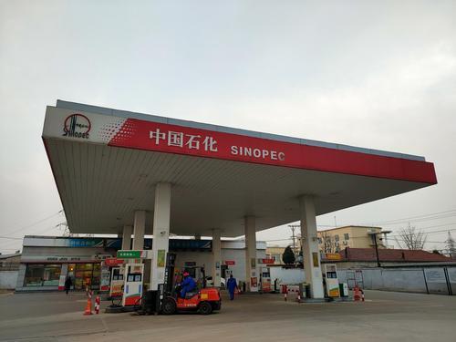 海油为什么比石油便宜，中国海油到底好不好（中国石油、中国石化、中国海油、中国航油有什么区别）