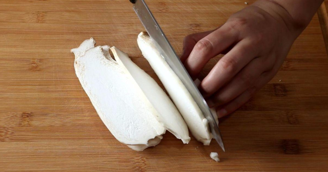 今天晚上吃什么，晚上吃什么菜食谱大全（建议大家：常吃这3样）