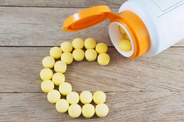 维生素c服用有六忌，什么时候吃维生素c效果最好（医生劝告：这5大禁忌）