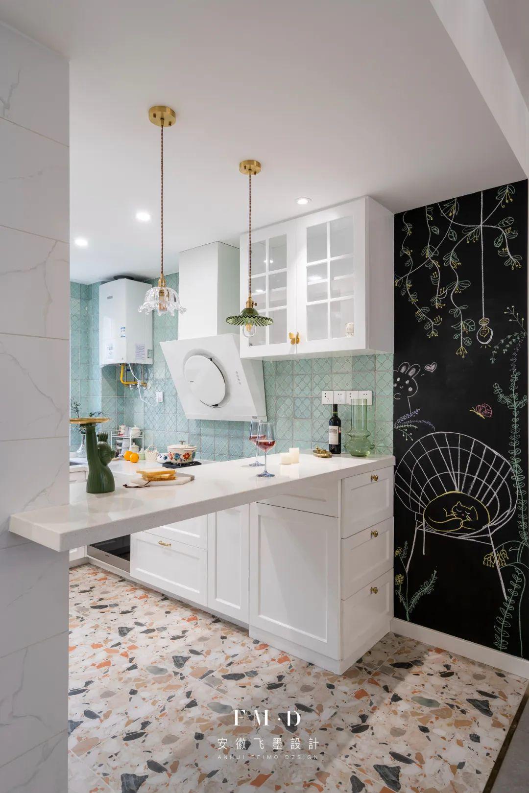 阳台墙砖种类有哪些，阳台墙砖选什么材质的好（大白墙我真的看腻了）