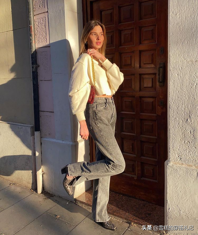 牛仔裤怎么卷裤脚，怎么卷裤腿潮人搭配（最近火了一种裤子叫）