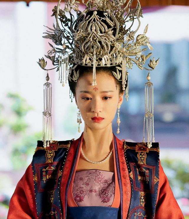 中国古代十大美女，中国历史上有名的十大美女（给“近十年来最惊艳的十位古装美人”排名）