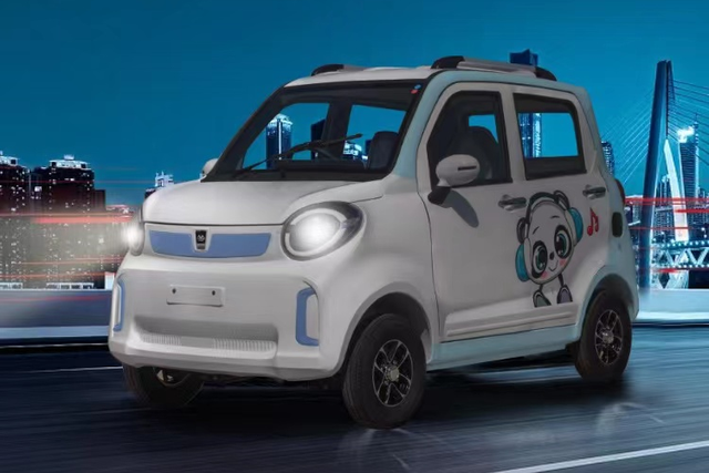 全封闭老年代步车，封闭式可上路老年代步车（适合老年人代步、接娃）