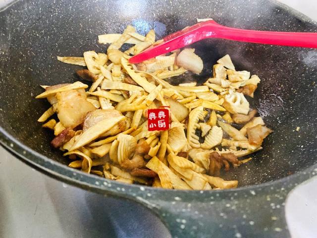 笋干怎么做好吃，笋干怎么做比较好吃（好吃的笋干）