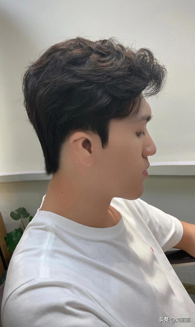 男士最新发型图片，男士发型最新款简单好看（男士发型别乱剪）