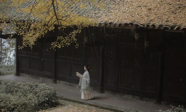 关于春节的古诗四句，关于春节的古诗四句小学（五千年来年味最浓的7首新春诗词）