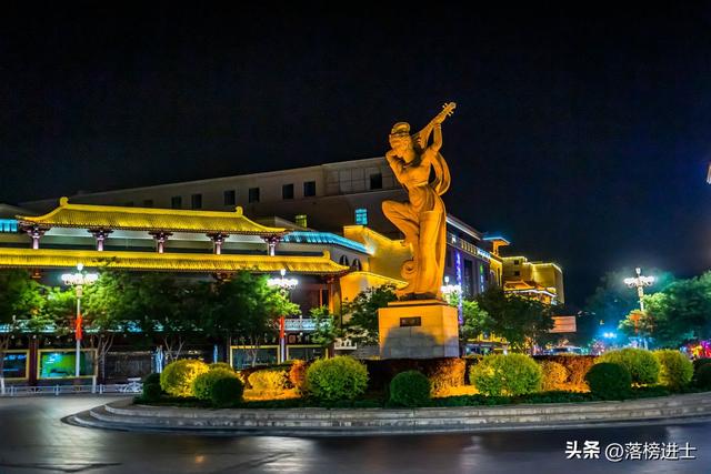 敦煌旅游景点，敦煌旅游景点门票价格（甘肃敦煌是一生必去的地方）