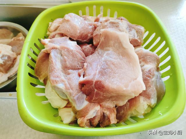 腊肠的做法，腊肠的做法大全家常菜吃法（过年腊肠不用买）