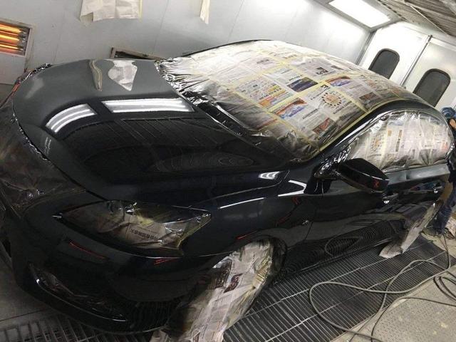 全车喷漆多少钱，清漆价格是多少（15W左右的汽车被剐蹭）