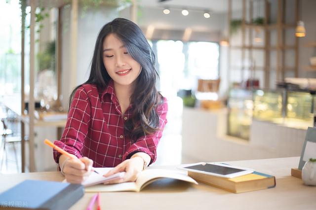 如何做好银行柜员，如何干好银行柜员（银行柜员最轻松）