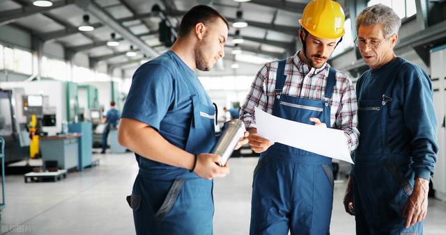 2018全年节日表 日历 法定假期，2018全年节日表（今年我们的净法定休息日是13天）