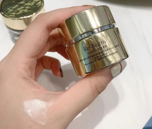 兰蔻双层眼霜价格，兰蔻菁纯眼霜适合什么年龄（4款千元“贵妇眼霜”盘点）