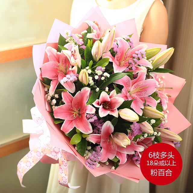 女生送男生郁金香代表什么，送郁金香代表什么（适合情侣或伴侣互送的8种花）