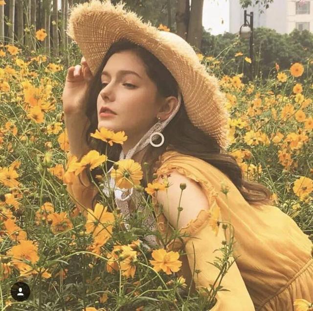 萨凡娜布莱德，萨凡娜是电影不要回头的女主角吗（秀色空绝世却清醒独立的精灵仙子）