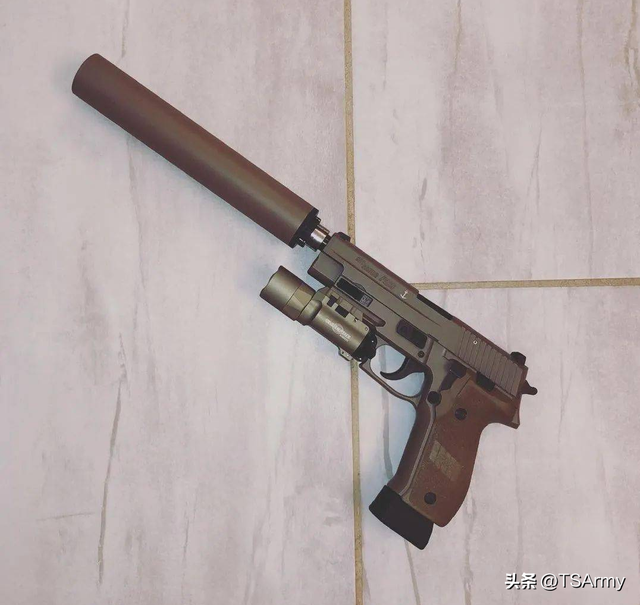 美国枪支标准，盘点美国军、警、特的10大制式手枪