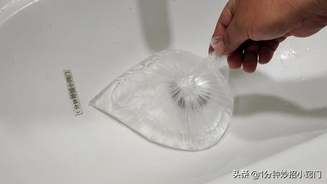 下水道反味严重怎么处理，下水道反味儿的解决办法（一个小窍门轻松解决）