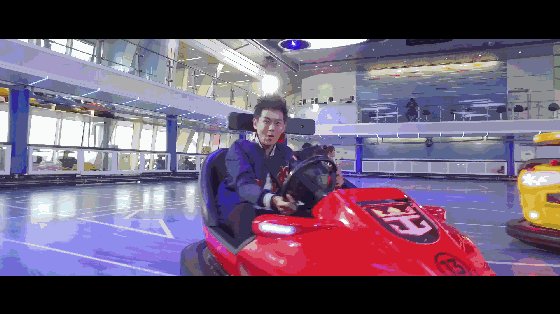 中国赛车手一个月工资多少，中汽联赛车驾照报名（娱乐圈五位赛车手）