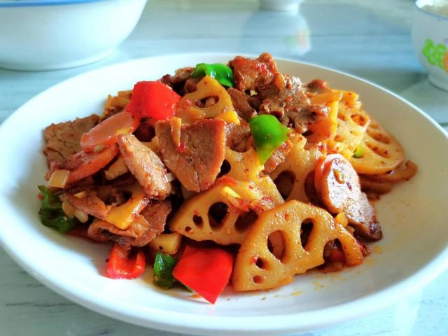 陕西有啥好吃的东西，陕西最好吃的东西（陕西最出名的8道菜）