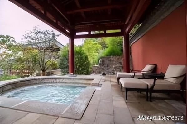 温泉旅游攻略国内著名的温泉，秋天泡温泉首选，中国十大温泉