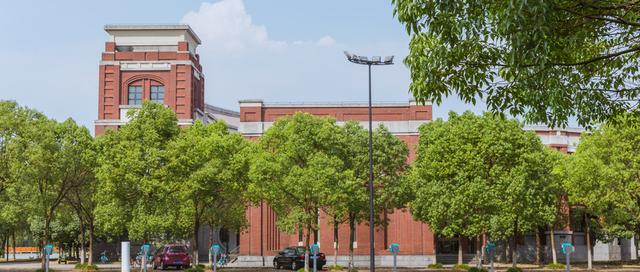 浙江专科学校专业有哪些，浙江专科学校有哪些（浙江初高中生都能上的大专学校推荐）