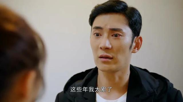 演活一个“何岳峦”就够了，曲高位却演活3个角色，各个心狠手辣