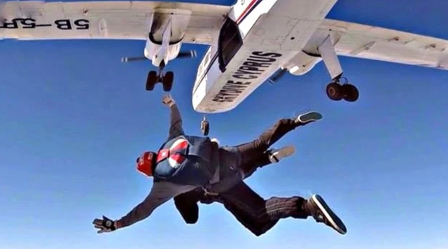 飞机黑匣子是什么，飞机黑匣子是啥（为何要用它储存飞行数据）