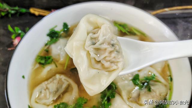 裙带菜的食用禁忌，裙带菜的功效和禁忌（用来包鲜肉馄饨）