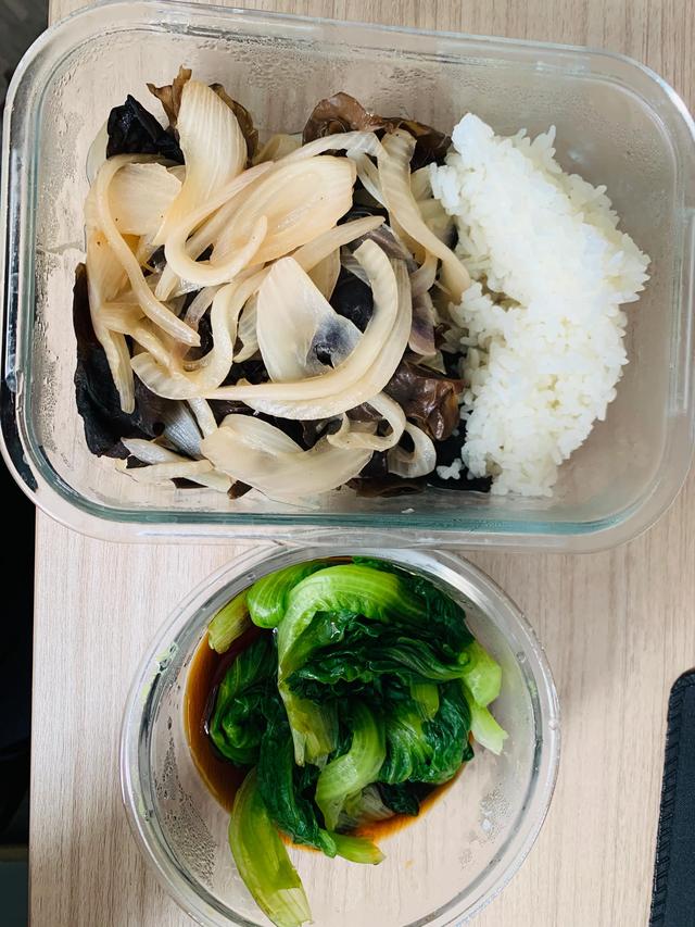 节食减肥能瘦腿吗 节食减肥导致月经不来怎么办，节食减肥能瘦腿吗（告别过年的大鱼大肉）