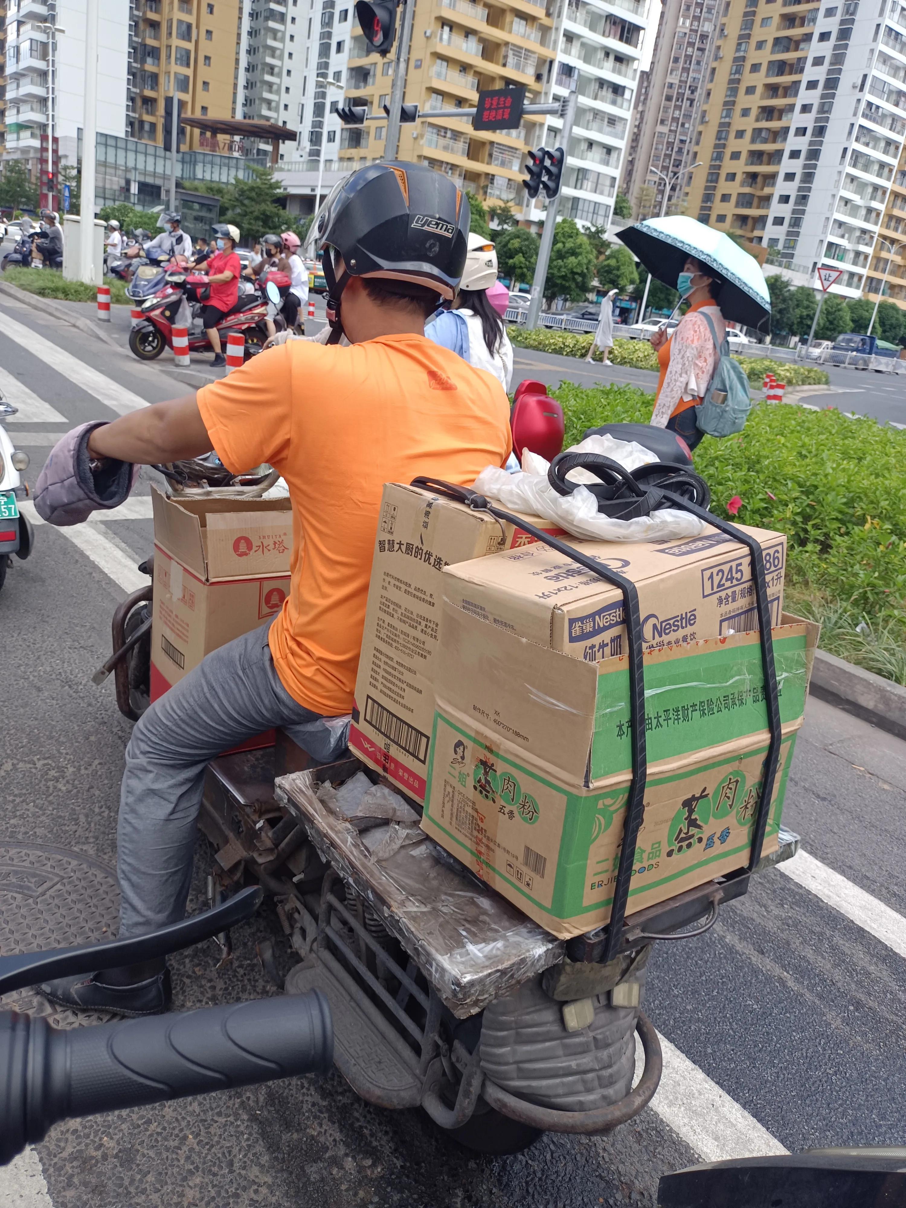 外卖新手一天能送几单(如何成为美团外卖骑手)