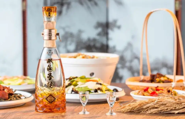 两家亲家聚餐开场白，两家吃定亲饭开场白（说什么开场白能显得大方得体）