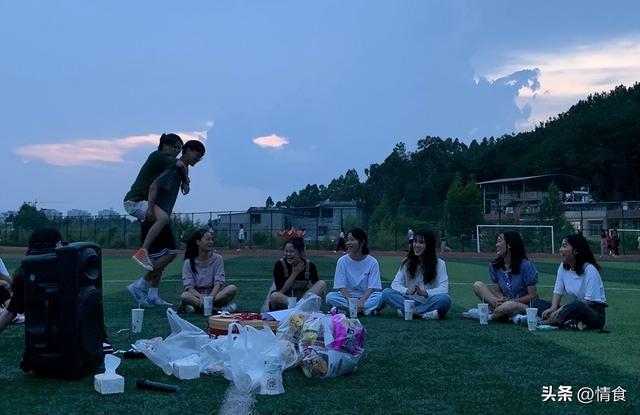 聚会时小游戏大全，聚会小游戏大全不需要道具（建议一起玩这5个酒桌游戏）