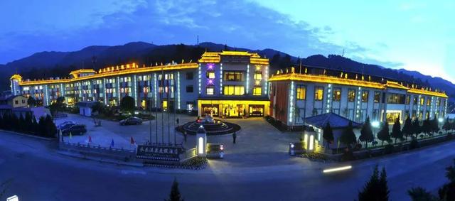 腾冲旅游攻略计划，腾冲旅游路线行程安排攻略（坐着公交游腾冲）