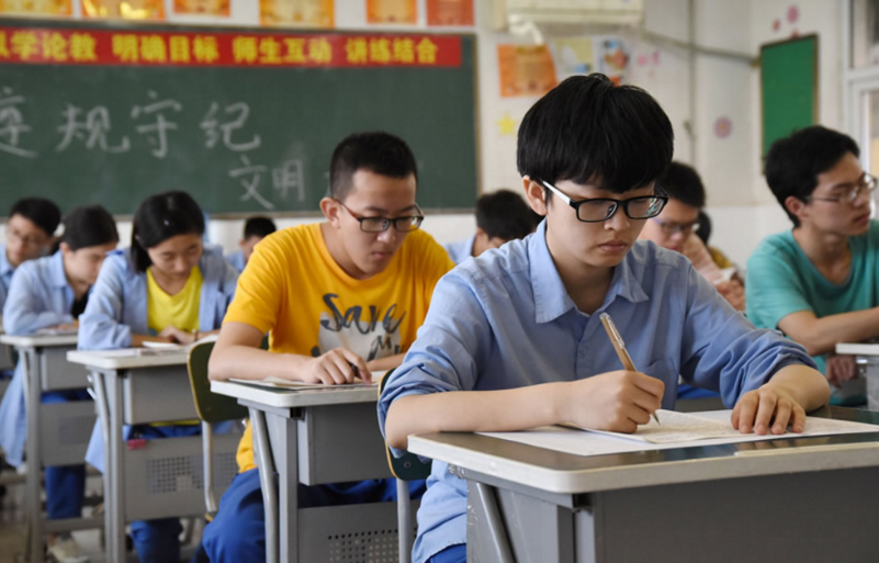 辽宁省复读学校排名（从211郑大退学）