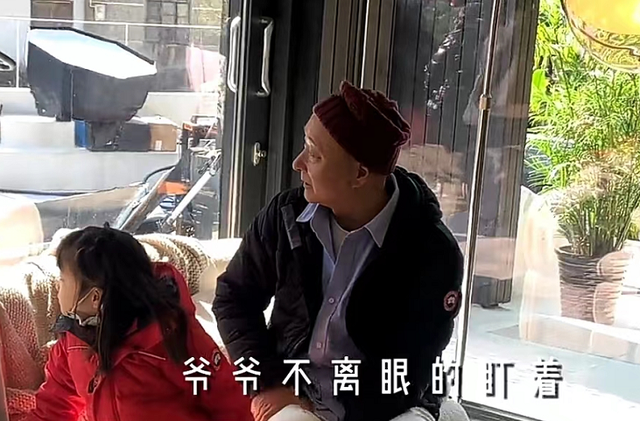 陈佩斯简历及他的儿女，表现淡定有演艺天赋