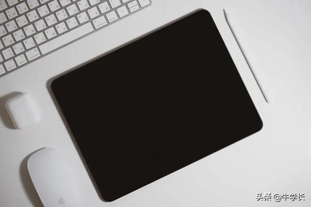 苹果电脑突然黑屏，苹果突然黑屏但没关机是什么原因（iPad莫名其妙黑屏）