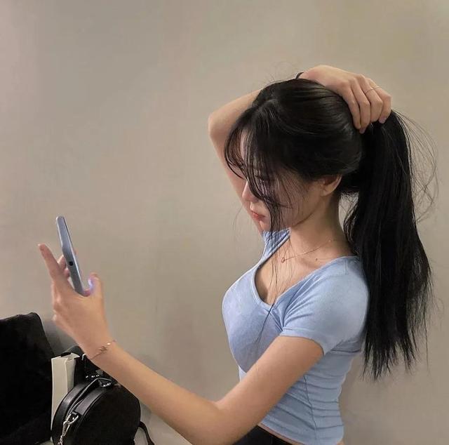 ins女生头像/时尚/高级感/2021/成熟，女生头像ins高级质感身材微信（ins风/高质量成熟女生头像）