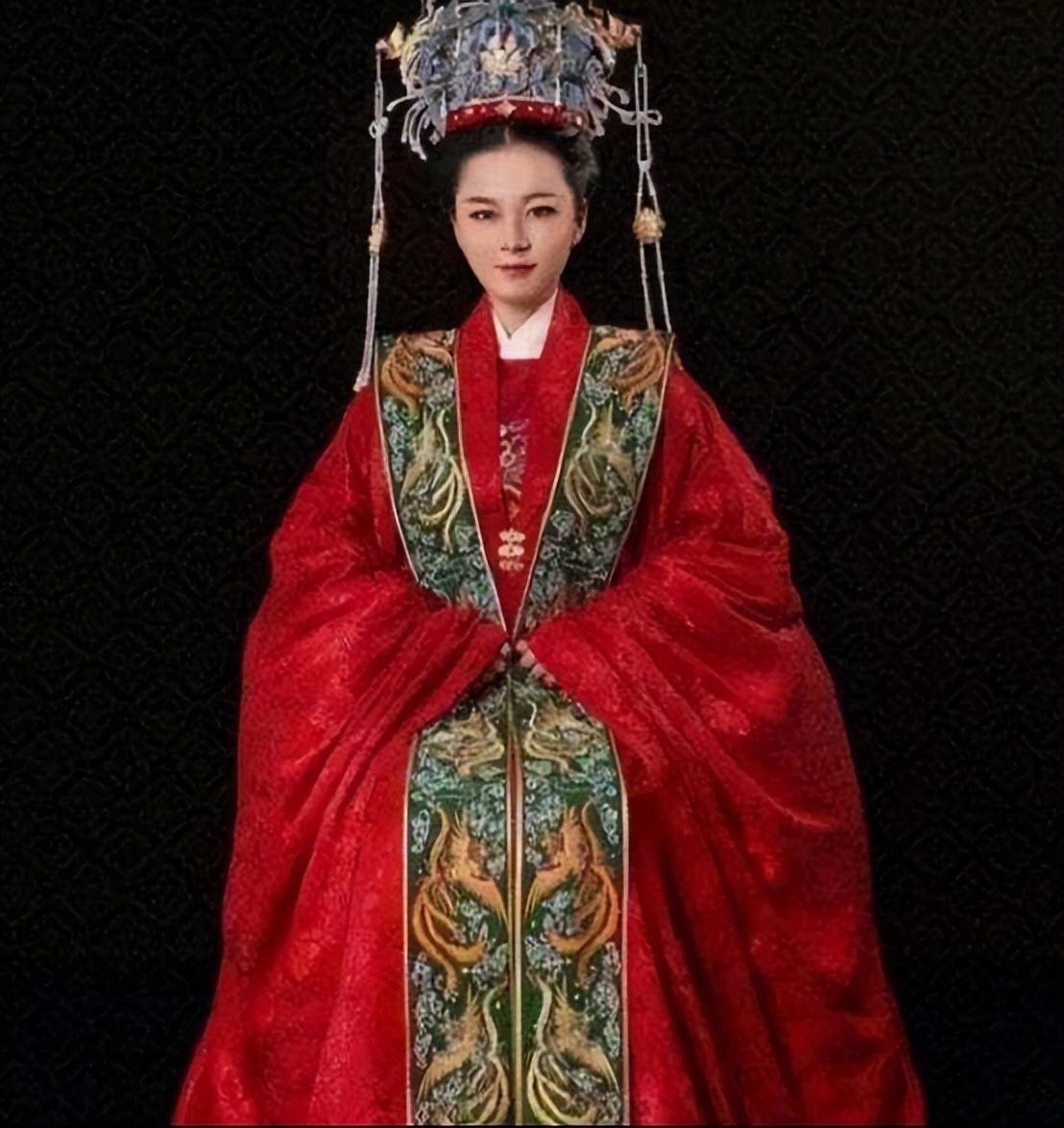 一品夫人是什么地位，什么叫一品夫人（这个封号除了能领钱）